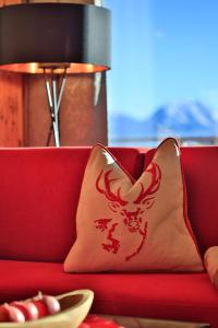 A seating area at Familyparadies GAMPLALM