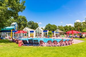 Bazén v ubytování Park De Haeghehorst nebo v jeho okolí