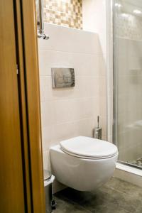 A bathroom at Kazaviti SKG