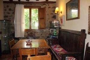 Zdjęcie z galerii obiektu Casa Rural Uyarra w mieście Ojacastro