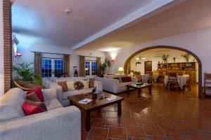 A seating area at Naveterra-Hotel Rural