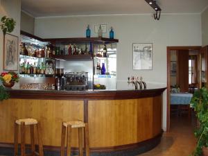 De lounge of bar bij Albergo Ristorante Taverna dalla "Lisina"