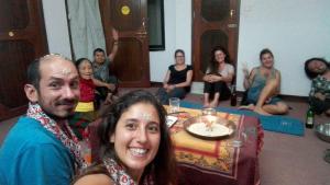 Επισκέπτες που μένουν στο Monkey Temple Homestay