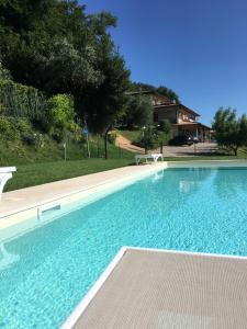 The swimming pool at or close to Agriturismo Nonna Bettina