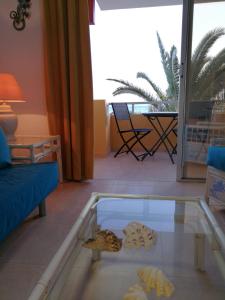 Φαγητό σε αυτό το διαμέρισμα ή κάπου εκεί κοντά