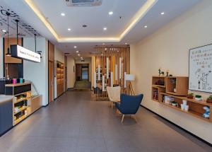 Gallery image of Hanting Hotel Hangzhou Xiasha Shang Mao Cheng Branch in Hangzhou