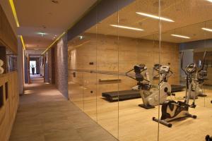 Centrum fitness w obiekcie Hotel Seespitz Superior - Adults Only