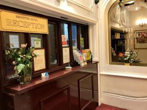 Foto dalla galleria di The Brompton Hotel a Londra