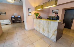 Móttaka eða anddyri á Hotel Lomsia
