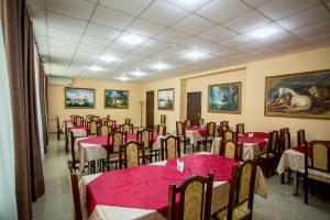 Restaurace v ubytování Premium Hotel