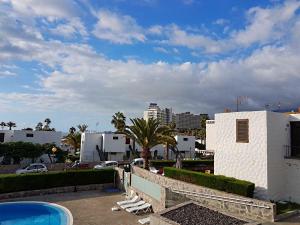 Photo de la galerie de l'établissement Lovely Apartment close to the Beach Apartamerica LA140, à Playa de las Americas