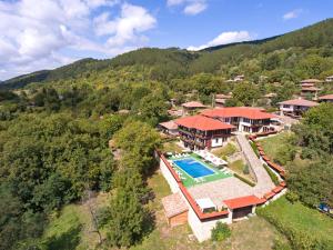 Gallery image of Family Hotel Sunny Hills in Elena