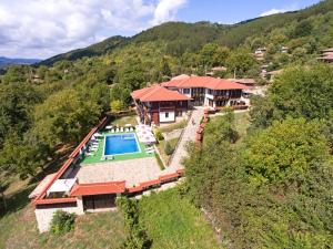 Gallery image of Family Hotel Sunny Hills in Elena