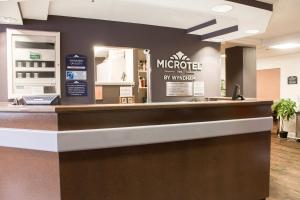 El vestíbulo o zona de recepción de Microtel Inn by Wyndham Chattanooga Hamilton Place