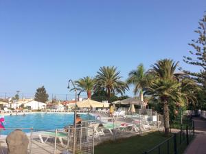 Bazén v ubytování Santa Clara Bungalows nebo v jeho okolí