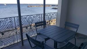 Gallery image of port rive gauche pavois in Marseillan