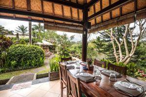 Zahrada ubytování Hotel Bunga Permai