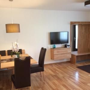 TV a/nebo společenská místnost v ubytování Haus Hannah