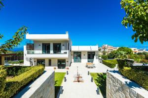 Gallery image of Winehill Villa in Platanias