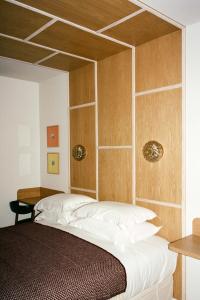 Gallery image of Hotel Habituel in Paris