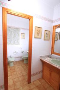 Ванна кімната в Chalet Apartamento Manolo