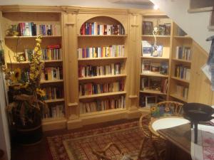 Biblioteka w pensjonacie