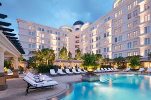 Bazén v ubytování Park Hyatt Saigon nebo v jeho okolí