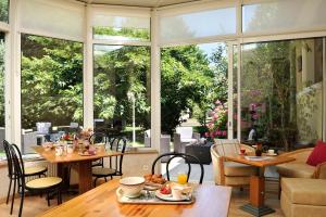 Gallery image of Logis Hôtel Restaurant LE VIEUX FUSIL in Soings-en-Sologne