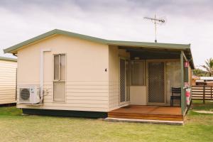 Gallery image of Port Gregory Caravan Park in Gregory +46 photos