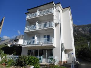 Nespecifikovaný výhled na hory nebo výhled na hory při pohledu z apartmánu