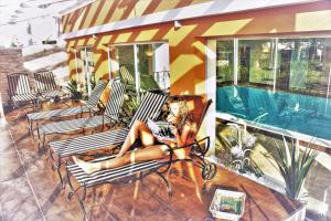 Bazén v ubytovaní Flairhotel am Wörthersee alebo v jeho blízkosti