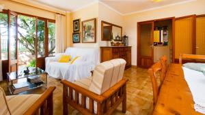 Kuchyň nebo kuchyňský kout v ubytování Casa CORA Alcudia by Mallorca Villa Selection