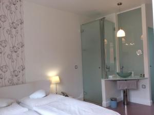 Koupelna v ubytování Hotel Heidelberg Astoria + 37 fotografií