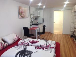Kuchyň nebo kuchyňský kout v ubytování Ferienwohnung Sasbachwalden H15 Ap6 mit beheiztem Innenpool und Sauna