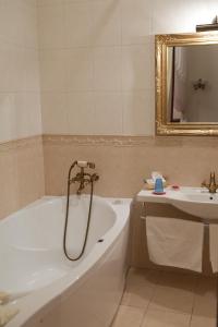 Ванная комната в Варваци Бутик Отель
