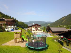 Nespecifikovaný výhled na hory nebo výhled na hory při pohledu z hotelu