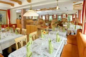 מסעדה או מקום אחר לאכול בו ב-Natur & Familienhotel Der Stieglerhof