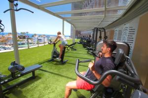 Фитнес-центр и/или тренажеры в HL Suitehotel Playa del Inglés - Adults Only
