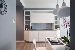 Kuchyňa alebo kuchynka v ubytovaní Matteotti Home Verona