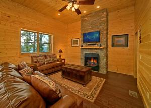 Χώρος καθιστικού στο Summit Oasis #76