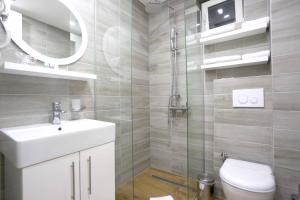 Bilik mandi di Hotel Boutique Libris