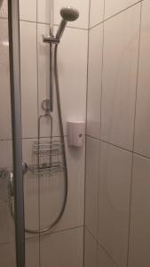 Baðherbergi á Cityhotel Junger Fuchs