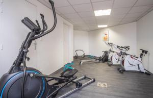 The fitness centre and/or fitness facilities at Nemea Appart Hotel Green Side Biot Sophia Antipolis