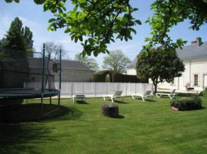 Jardín al aire libre en Le Clos de La Chapelle - Gîte Les Glycines