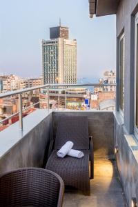 Balcony o terrace sa Seminal Hotel Taksim