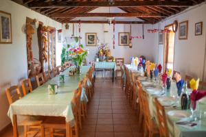 Restaurace v ubytování Jardin Las Hayas