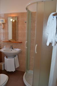 Koupelna v ubytování Albergo Italia