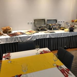 Cibo presso l'hotel o nelle vicinanze