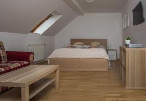 Postel nebo postele na pokoji v ubytování Hotel Richmond Teplice + 37 fotografií