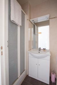 Foto da galeria de Apart By Jo em Saint-Germain-en-Laye